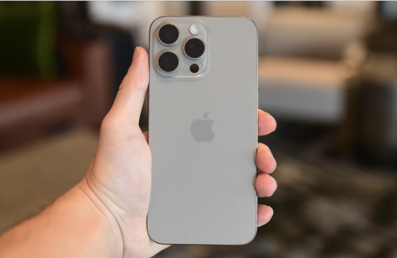 iPhone 15 Pro Max review: scope the difference
