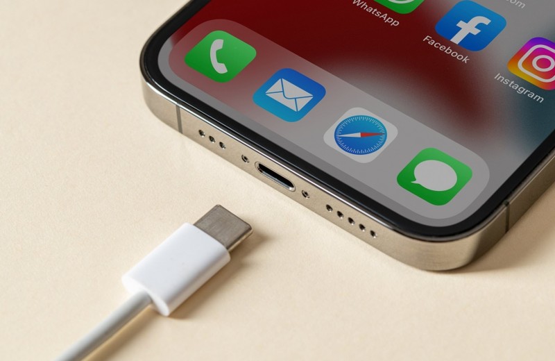 Apple changes their power-port to USBC for iphone15